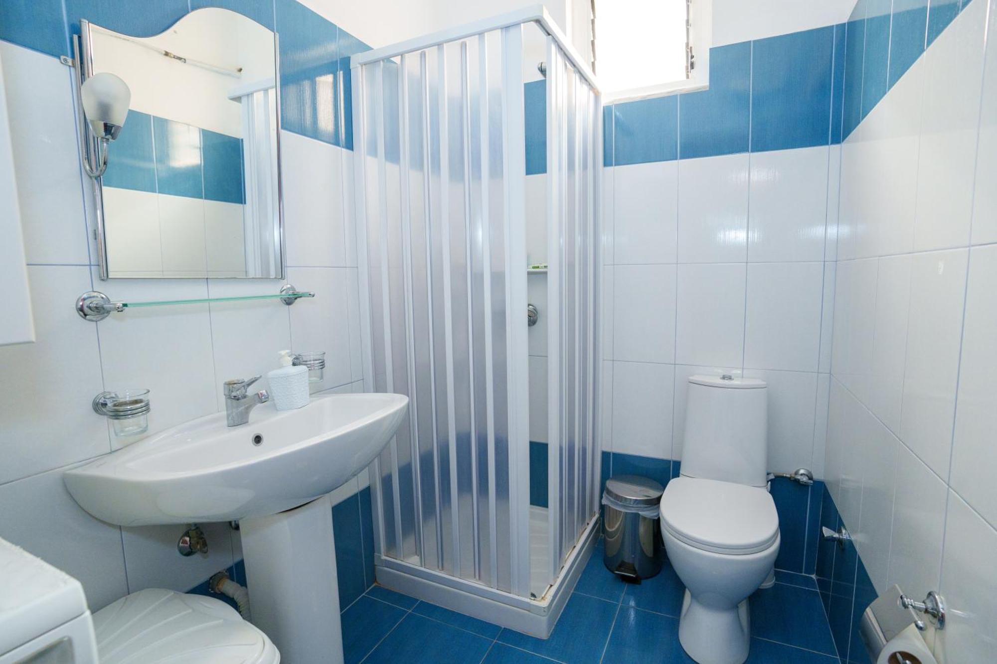 Shared Apt- Private With 2 Beds Appartamento Sarandë