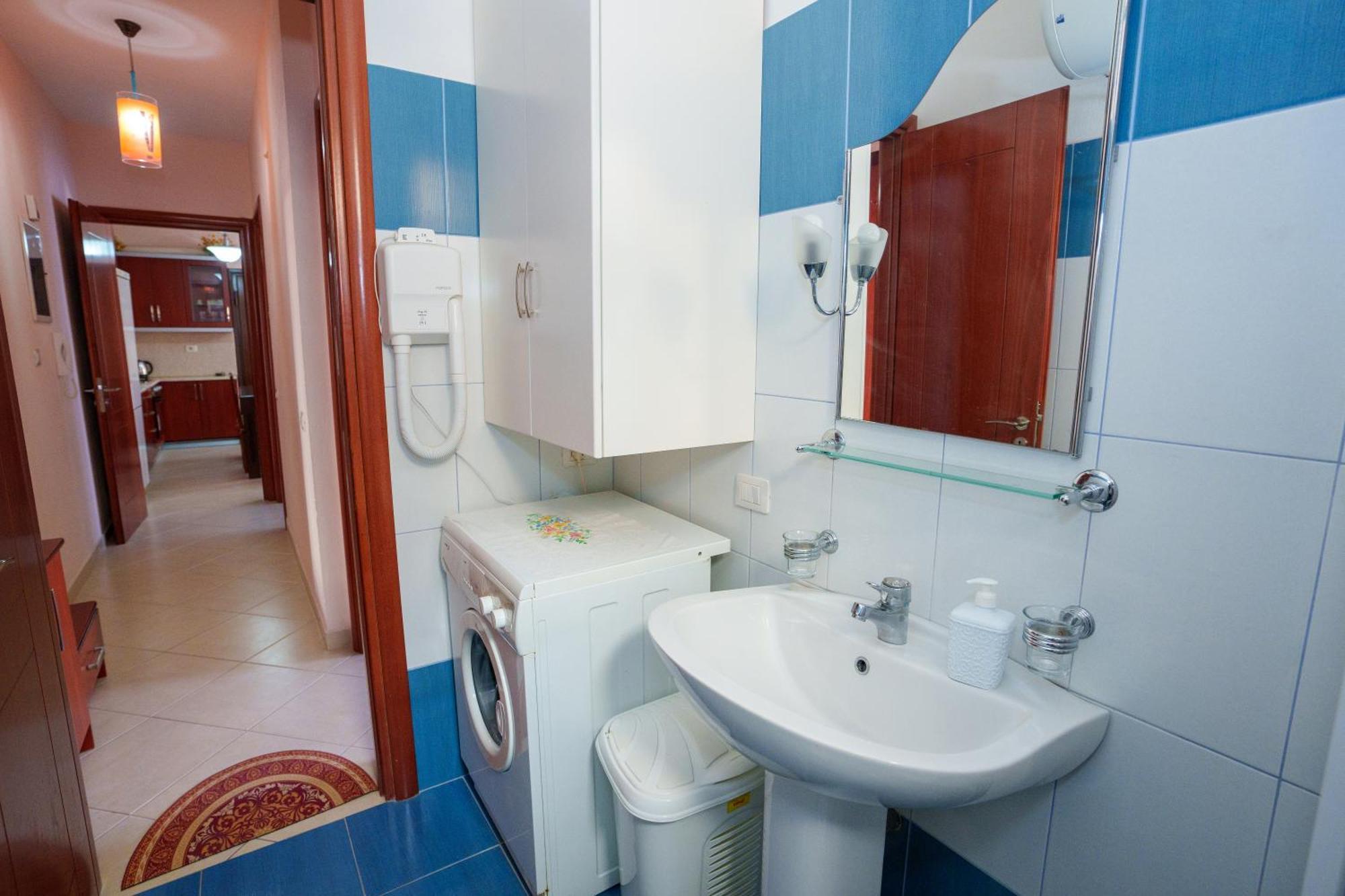 Shared Apt- Private With 2 Beds * Sarandë